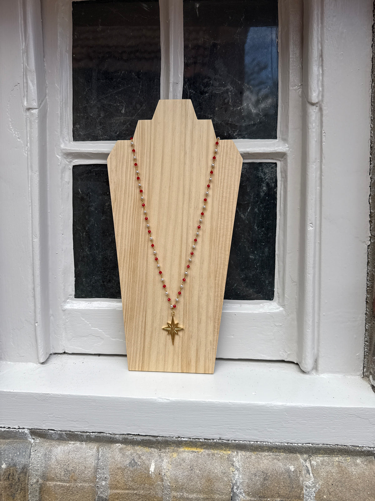 Red and white long North Star necklace